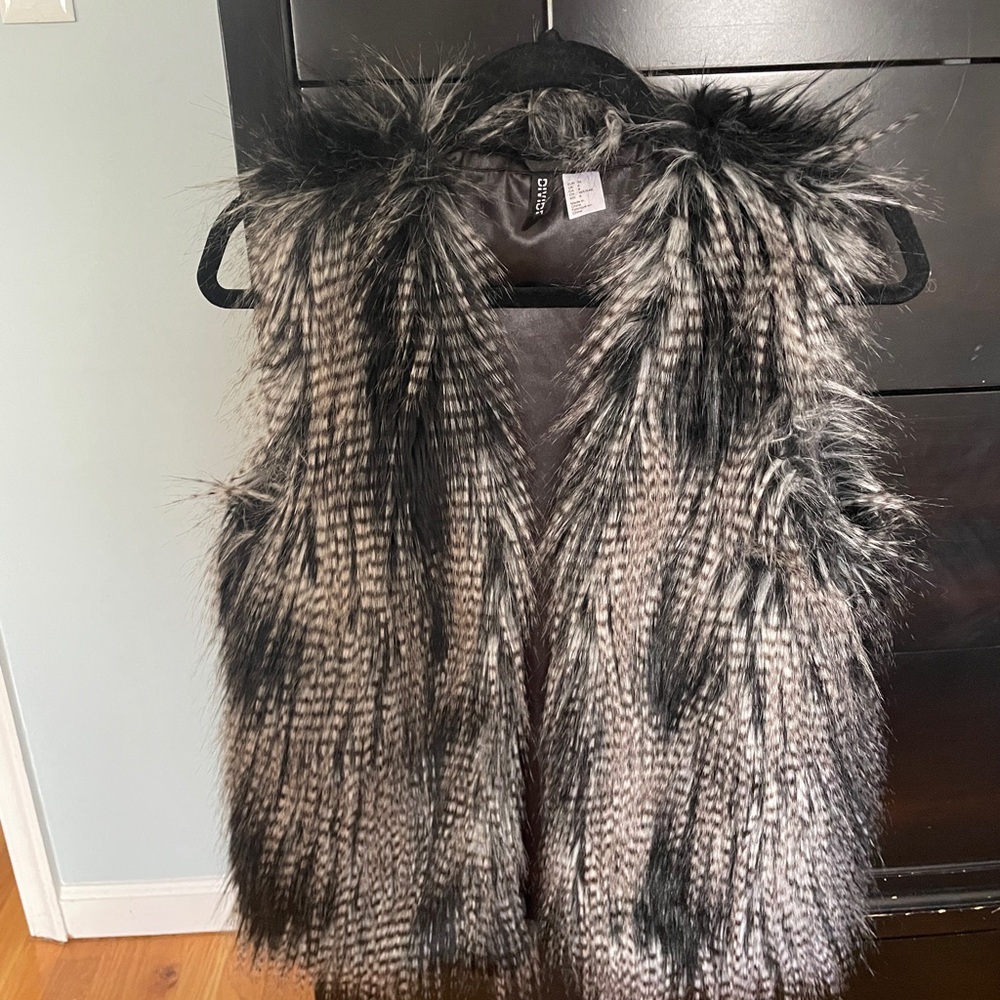 Elegant Black and Gray Faux Fur Vest